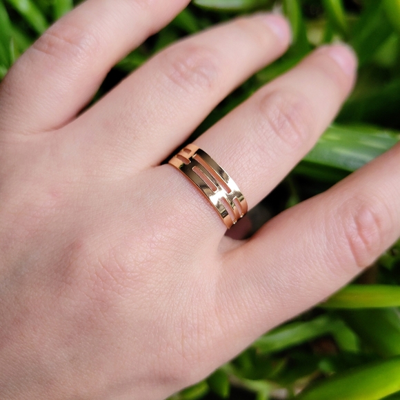 New Classic Gold Simple Geometric Ring Band & Toe Ring - Picture 5 of 9